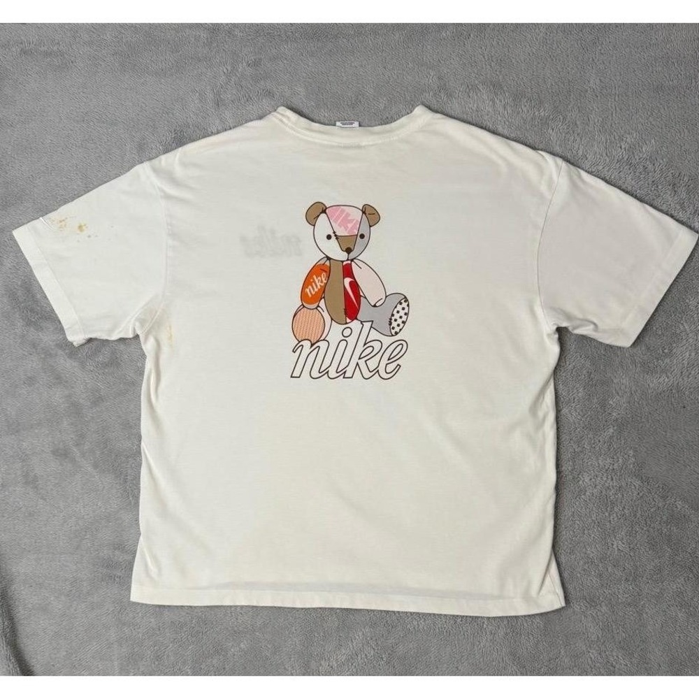 Nike T Shirt Mens Large Patchwork Teddy Bear Graphic Embroidered Logo